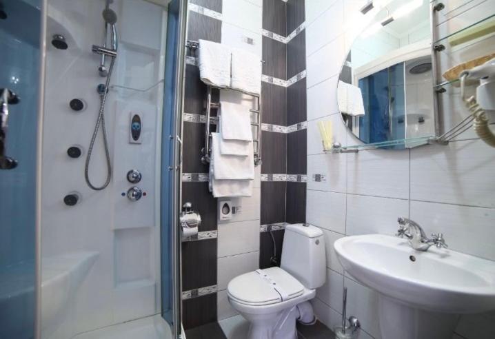 Hotel Соняхи Zimna Voda Esterno foto